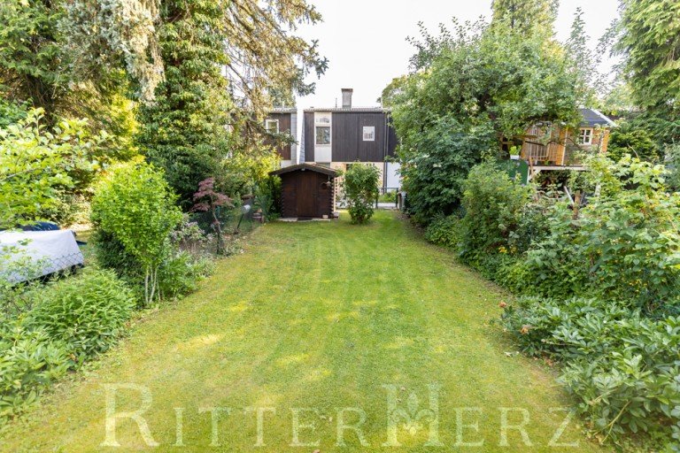  M�nchen / F�rstenried Reihenhaus ****VERKAUFT****Renovierungsbed�rftig mit Ausbaupotenzial und ruhigem Garten!