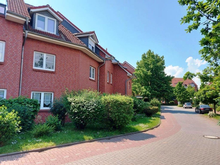 Ansicht auf Anliegerstra�e Dachgeschosswohnung Hermsdorf