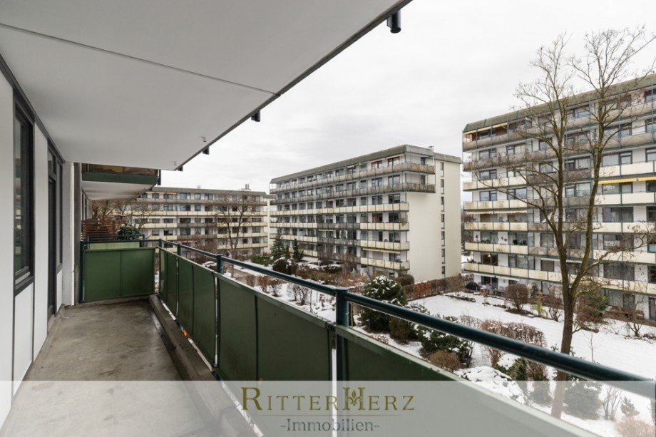 Balkon zum Innenhof Etagenwohnung M�nchen