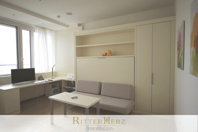 Living M�nchen Etagenwohnung ***VERKAUFT!***Luxuri�ses Business-Apartment im 8. Stock des OLYMPIA TOWERS - 2012 kernsaniert!