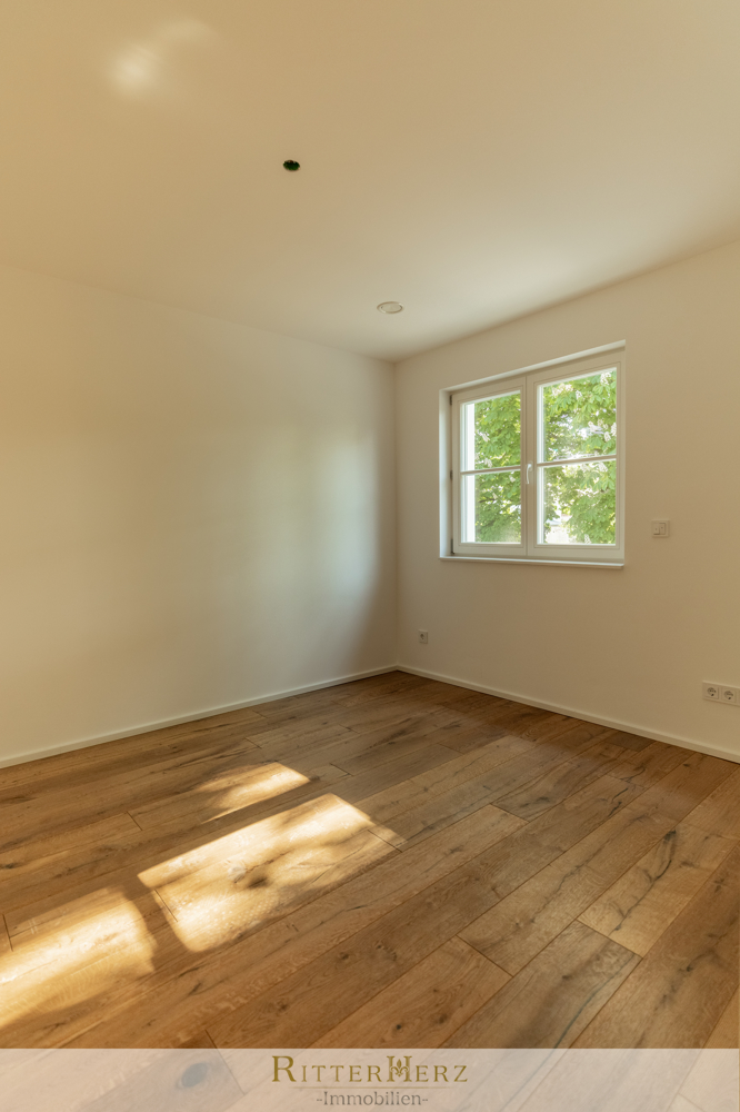 Kind Reihenhaus Oberschlei�heim