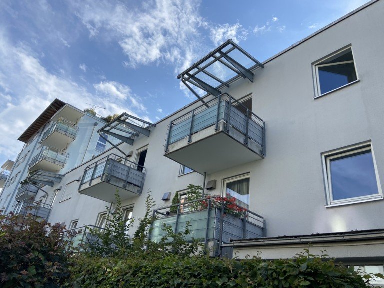  M�nchen / Am Hart Dachgeschosswohnung ****VERKAUFT!****Perfekte Lage mit 2 Balkonen, ruhig u. mit bester Infrastruktur!