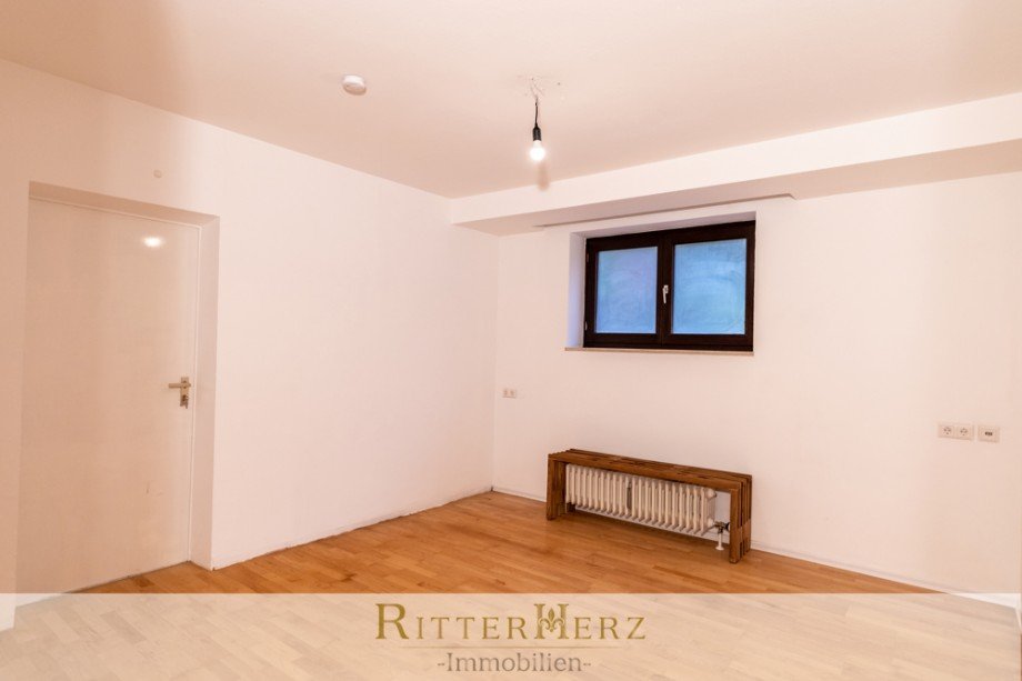 Hobbyraum mit Abstellraum Maisonettewohnung M�nchen
