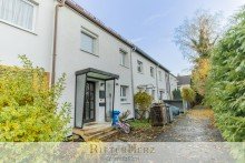  ***VERMIETET***Reihenmittelhaus f�r Familie! 
Ruhige Lage mit sch�nem Garten!