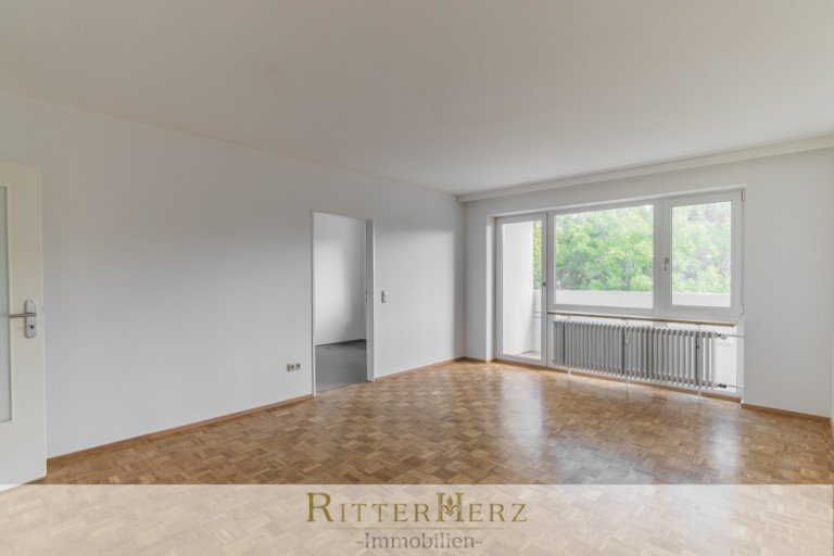  M�nchen Etagenwohnung *VERMIETET!* Renovierte Wohnung mit Balkon, Lift und TG-Stellplatz!