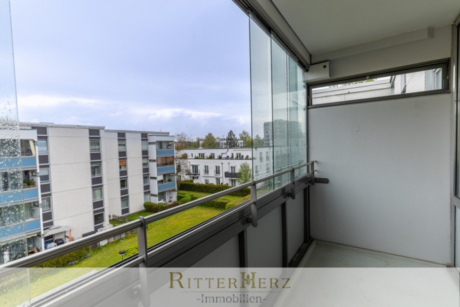 Ausblick vom Balkon Dachgeschosswohnung M�nchen