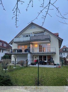 Hausansicht Gartenseite *VERKAUFT!*  Gute Nachbarschaft - top gepflegte Immobilie mit gro�z�gigem Balkon in Bestlage!