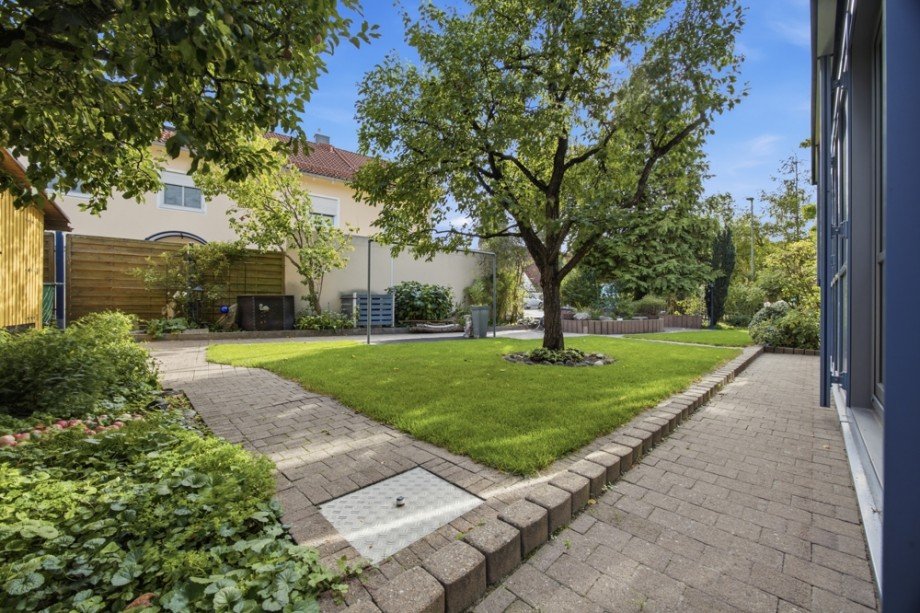  Einfamilienhaus K�nigsbrunn