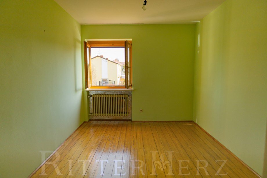 Zimmer 1 im OG Reiheneckhaus Germering / Harthaus