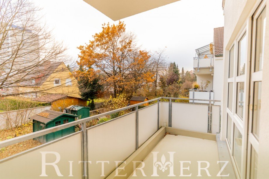 Balkon vom Wohnbereich Etagenwohnung M�nchen