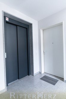 Aufzug ***VERKAUFT*** Neuwertige und ruhige Immobilie mitten in der City!