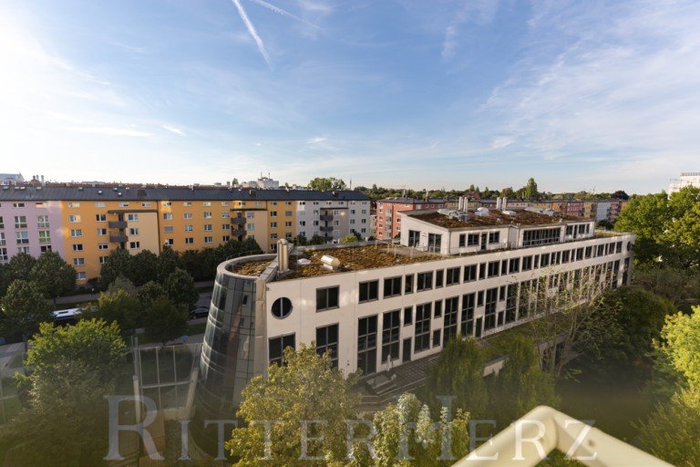  M�nchen Etagenwohnung ****VERKAUFT!****Apartment mit Weitblick vom Westbalkon und mit separater K�che!