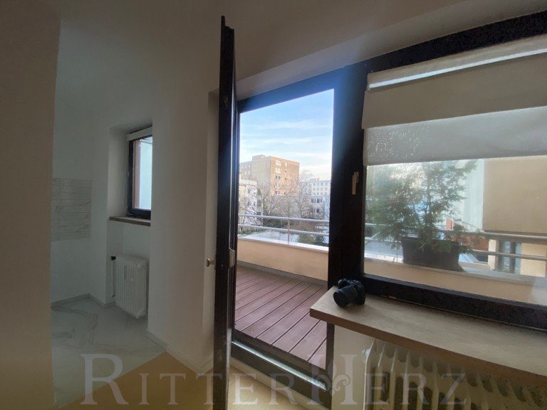 Aussicht M�nchen / Schwabing Etagenwohnung ***VERKAUFT!****Renoviertes und ruhiges Apartment mit gro�er Terrasse, mitten in der City!