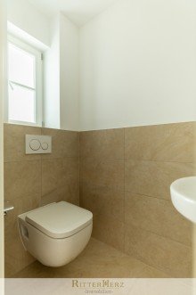 G�ste-WC *** VERMIETET *** Gro�z�giges und modernes Haus am Schlioss Schlei�heim!