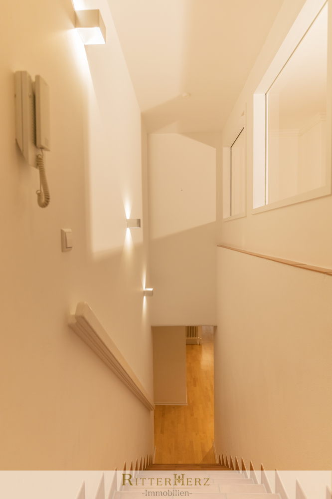 Treppe zum UG Maisonettewohnung M�nchen
