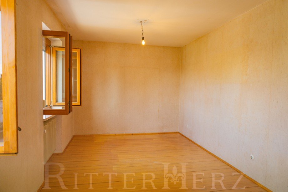 Zimmer 2 im OG Reiheneckhaus Germering / Harthaus