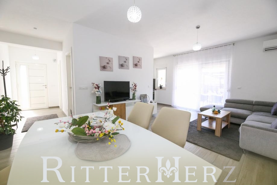  Mehrfamilienhaus Kastel Kambelovac