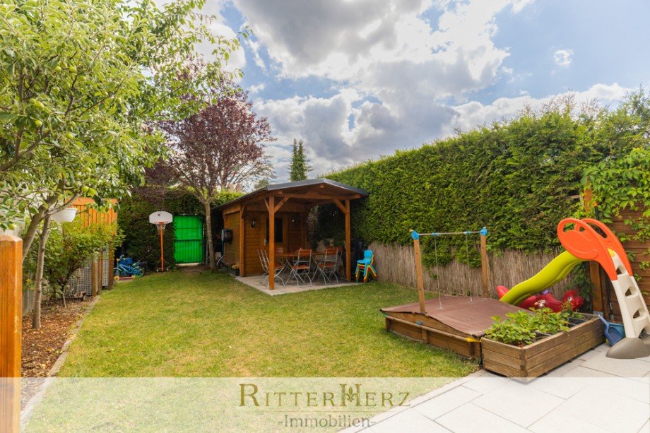S�d/West Garten uneinsehbar Reiheneckhaus Neuried