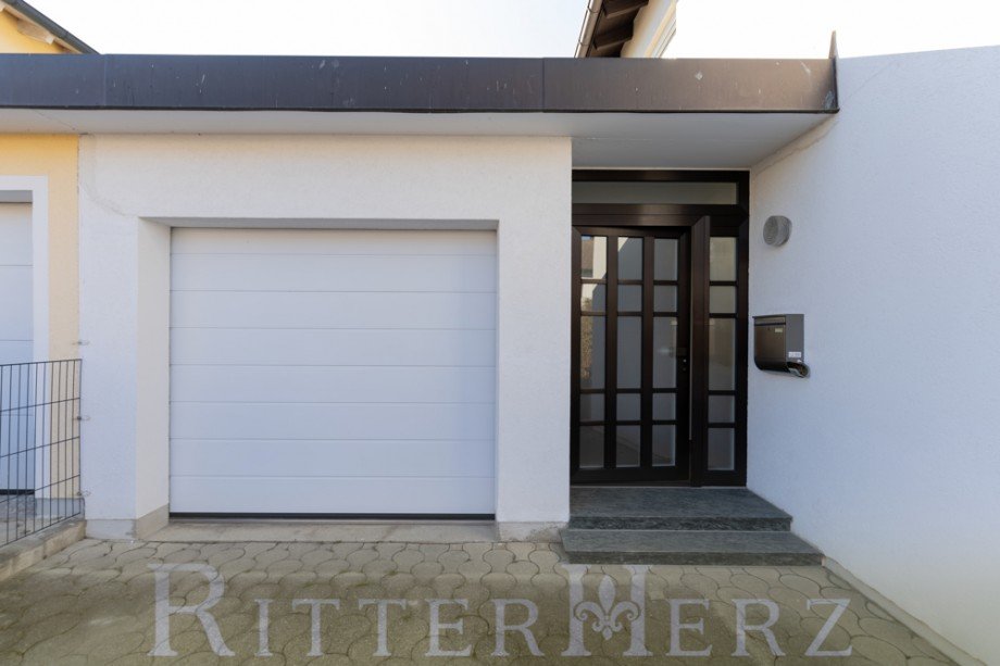 ) Doppelhaush�lfte Pliening
