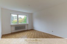Schlafzimmer II *VERMIETET!* HADERNER STERN: F�r Sportlich, mit Balkon und U-Bahn um die Ecke